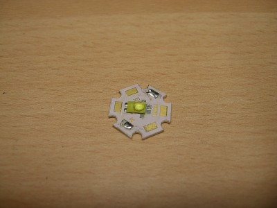 So nun nur noch die Kontakte für die Anschlußleitungen  verzinnen.