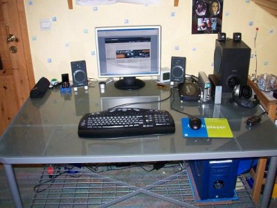 schreibtischml.JPG (61.82 KiB) 20670 mal betrachtet mit licht